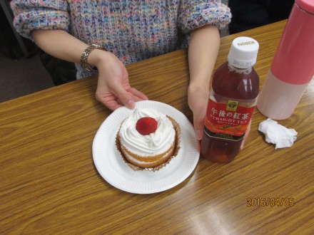 スペシャルなケーキとお茶