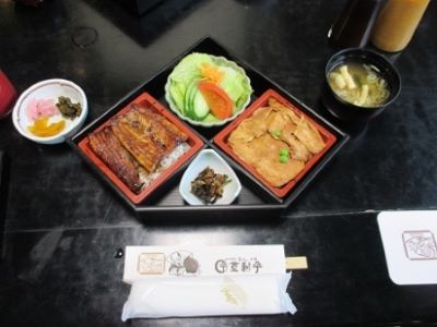 登利平で昼食