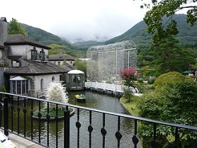 箱根ガラスの森美術館